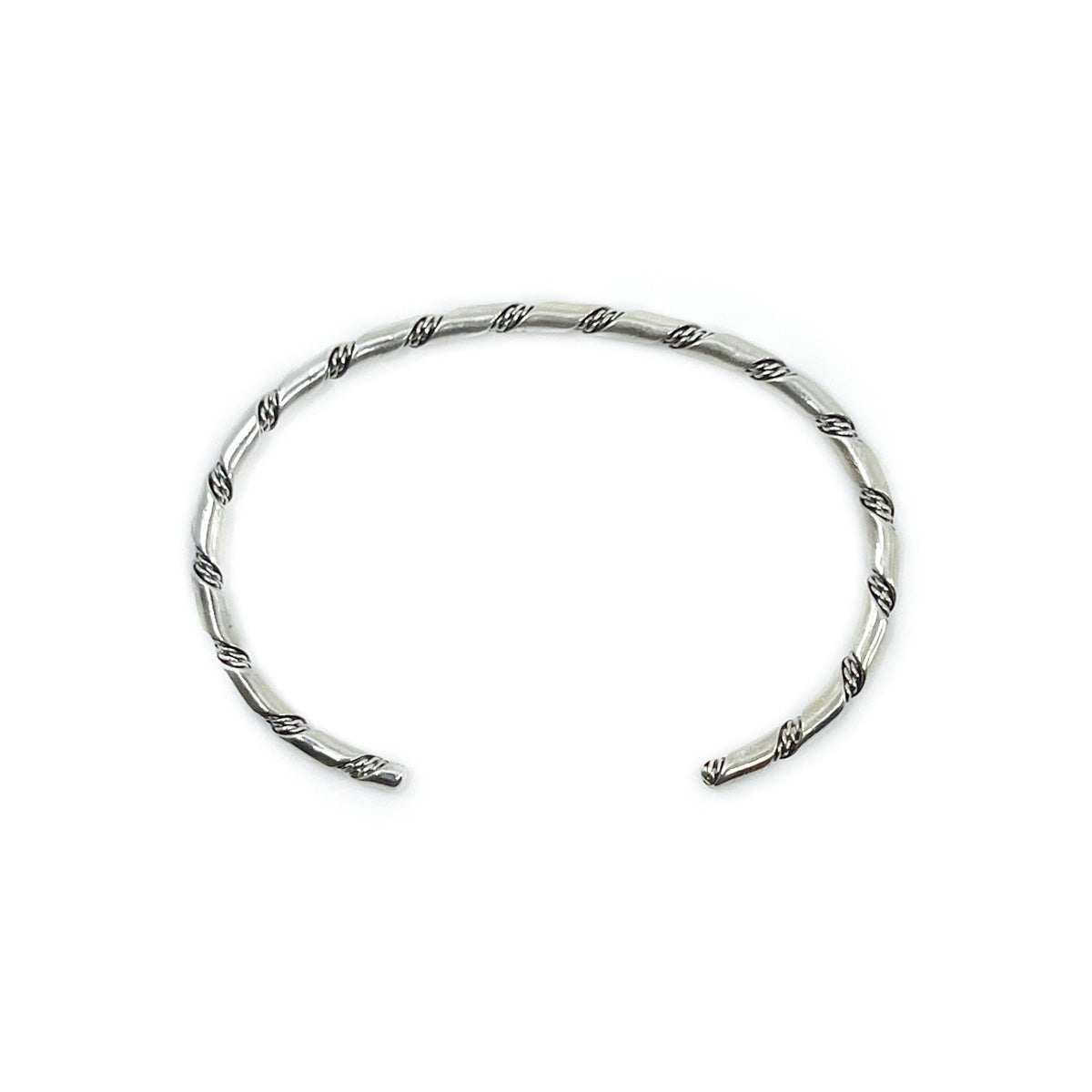 Navajo Alternating Twist Bracelet