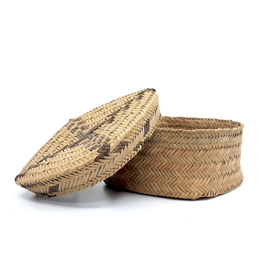 Rarámuri (Tarahumara) Woven Square Lidded Basket - Natural/Brown
