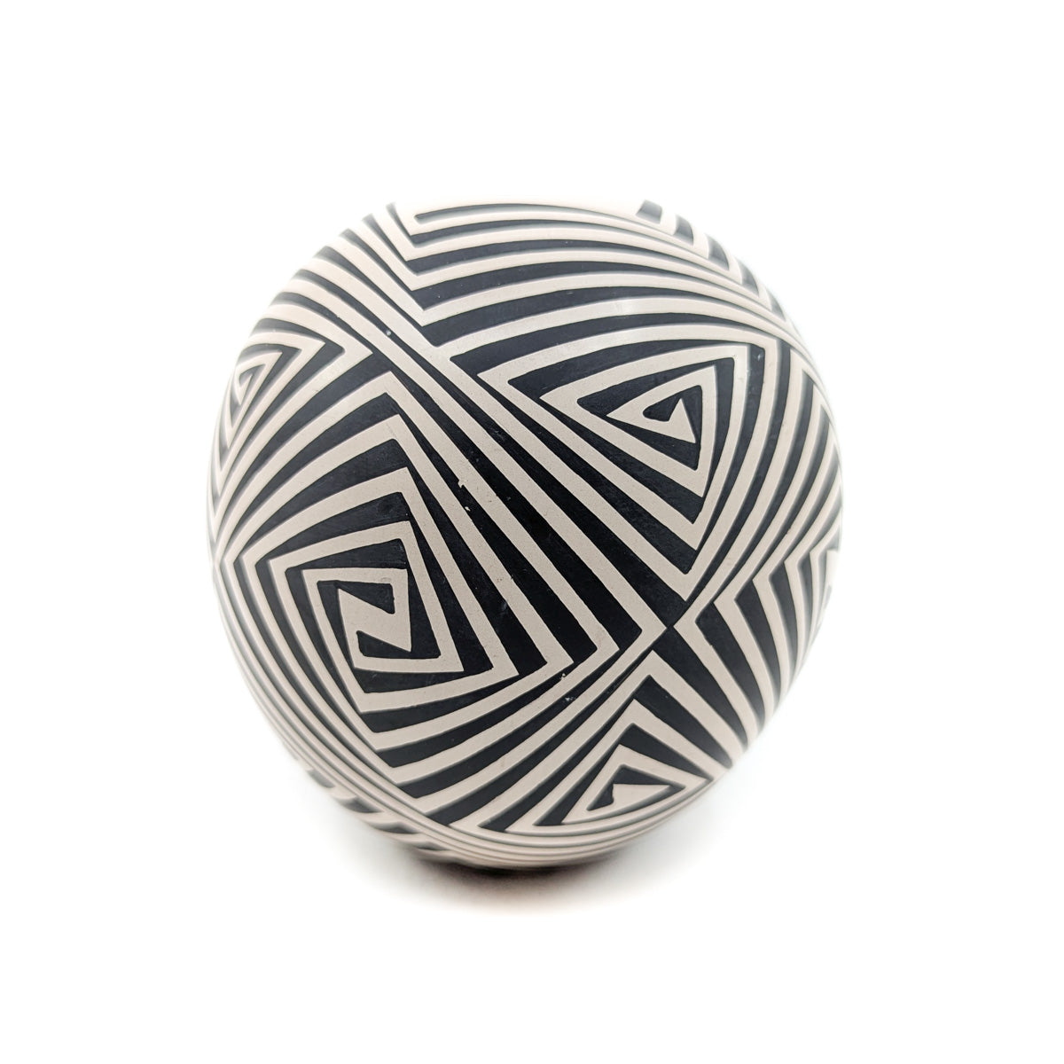 Geometric Maze Pot in Black