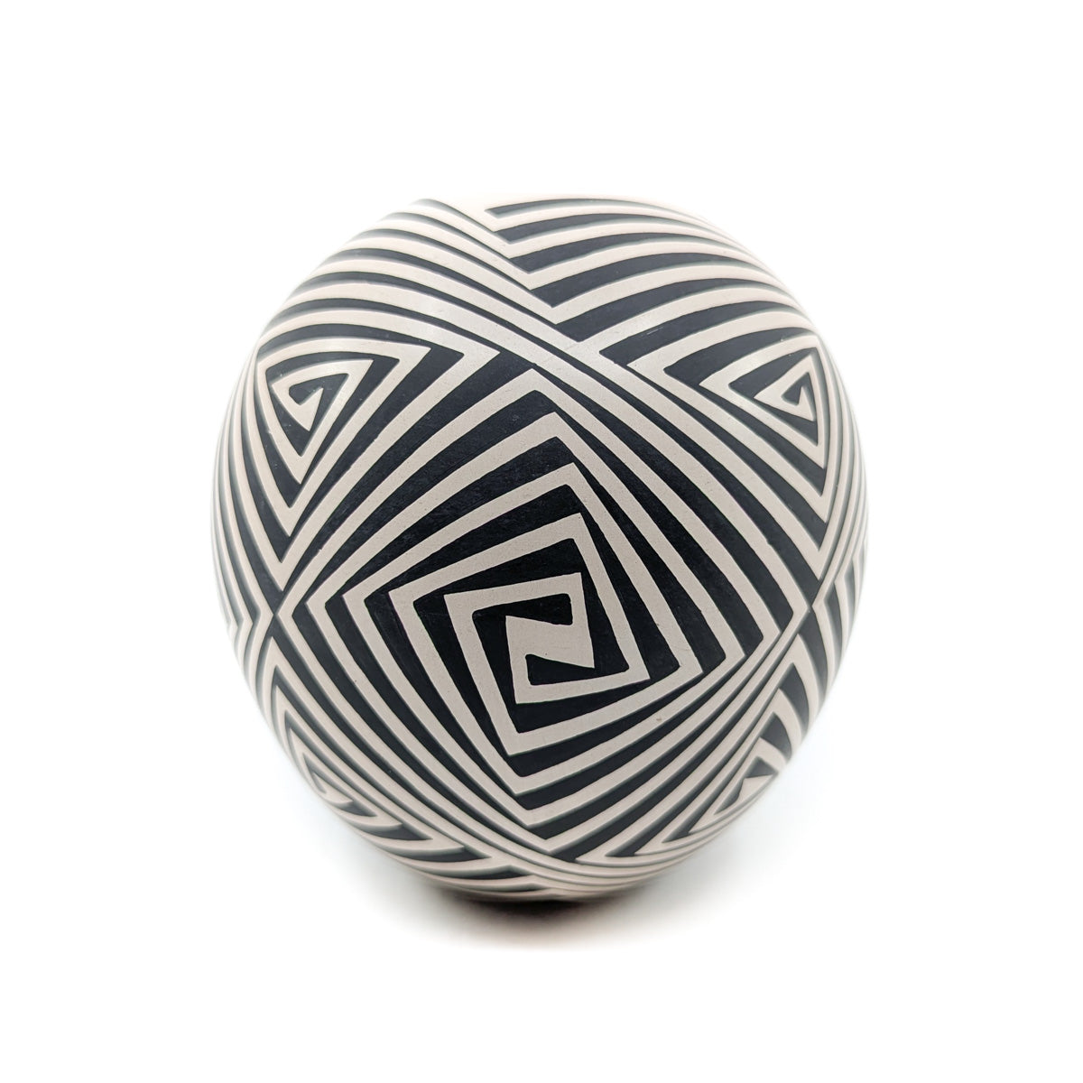Geometric Maze Pot in Black