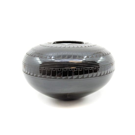 Black on Black Feather Design Pot