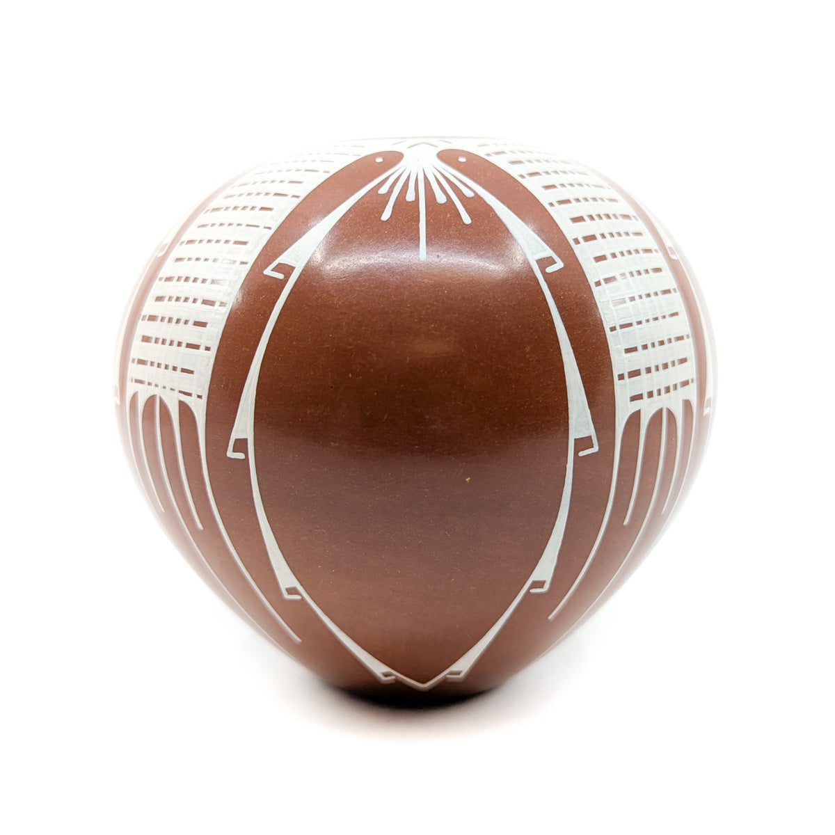 Clay and White Sgrafitto Mata Ortiz Pot