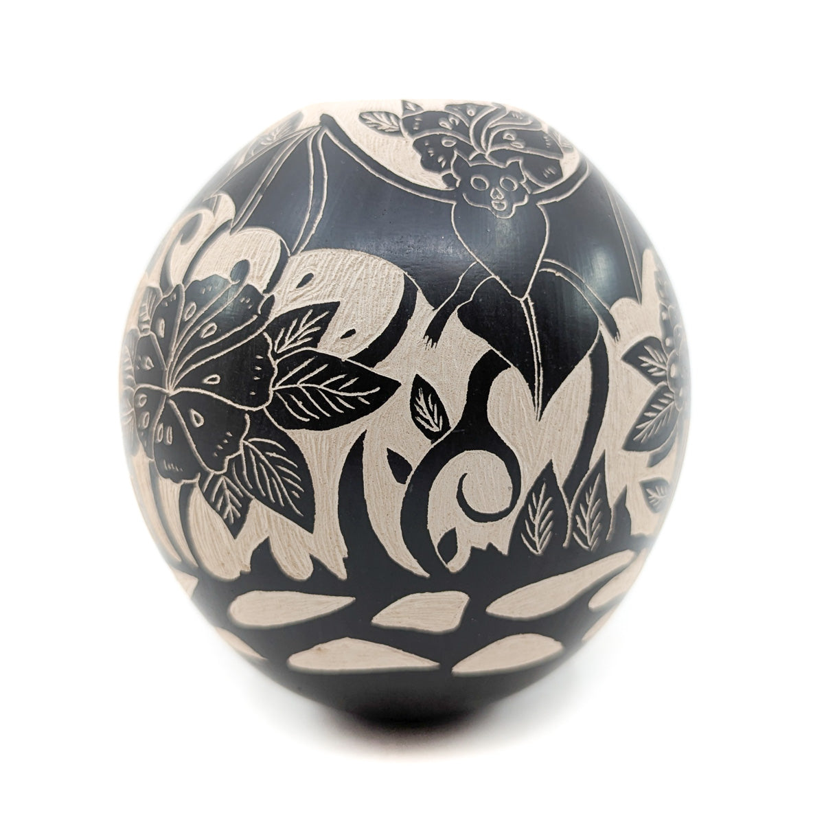 Etched Bat Pollinator Pot