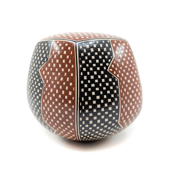 Geometric Mata Ortiz Pot