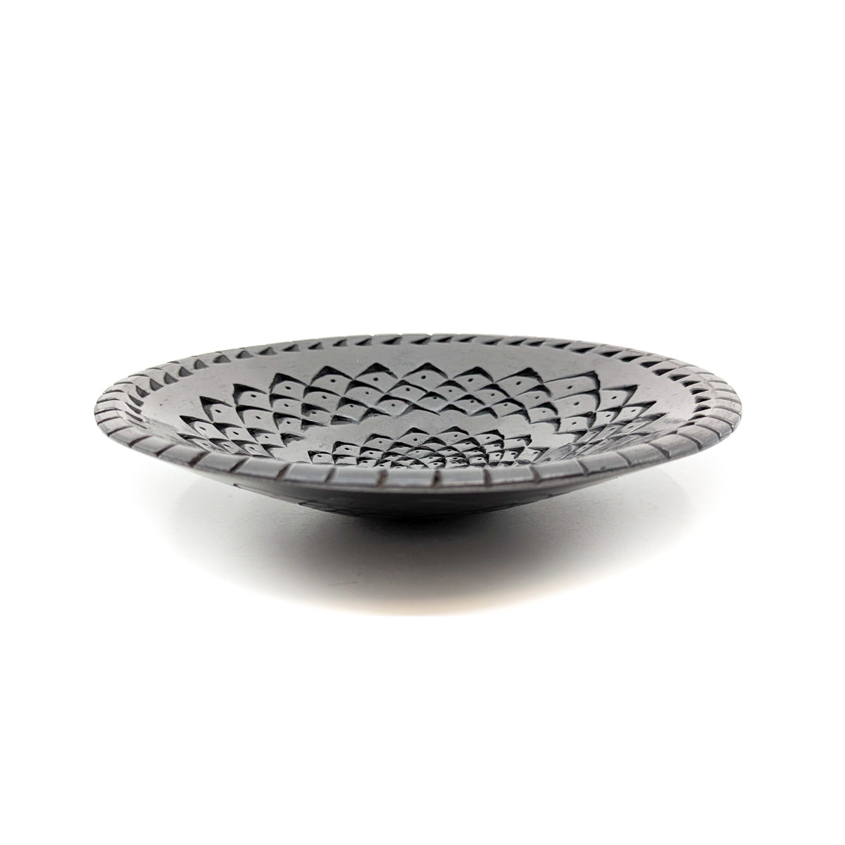 Black Mata Ortiz Bowl with Agave Pattern